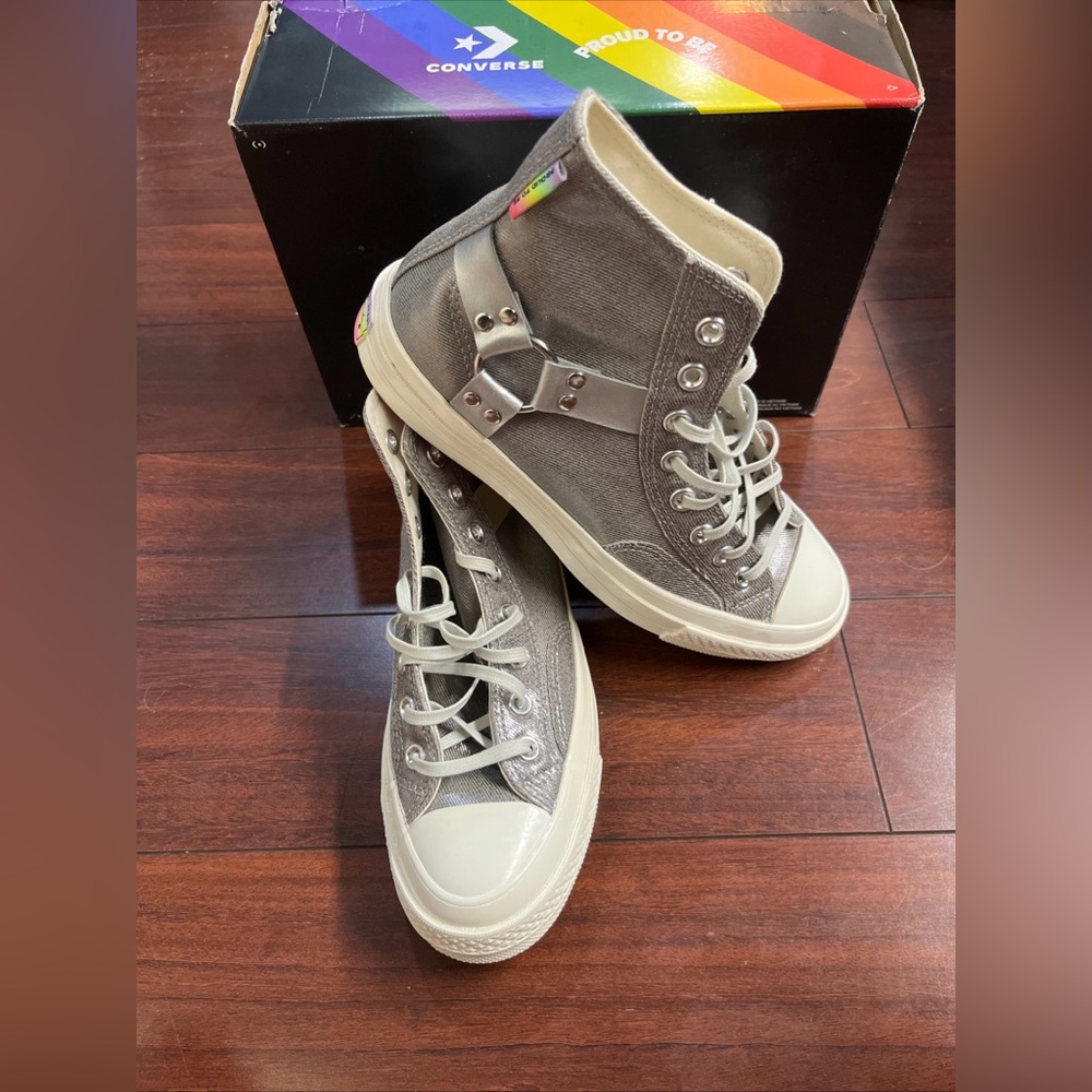 Converse Chuck 70 Hi Top Mens 7 / Womens 9 Silver Metallic Pride Rainbow New